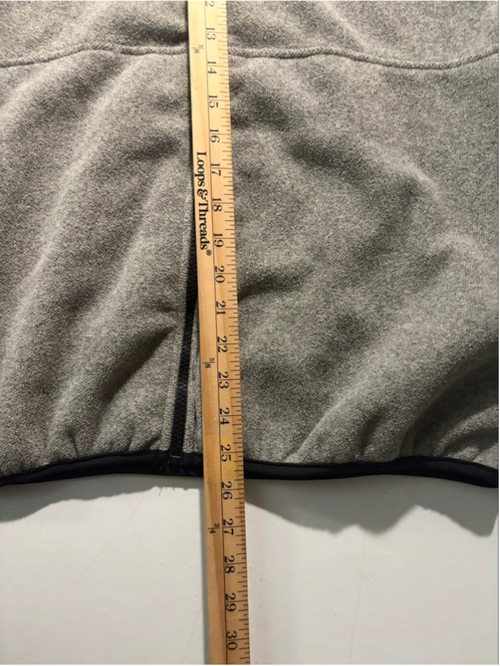 Men's Straight Down Fleece Vest Grey Black Size L
309 - Picture 3 of 10
